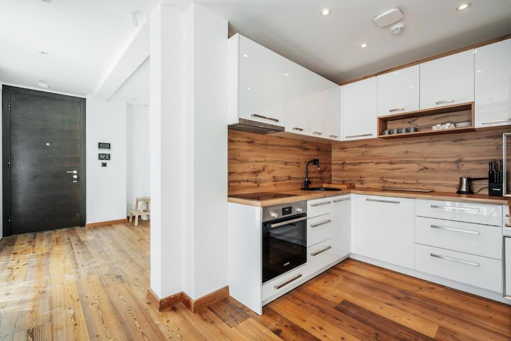 Gate Penthouse By In * Budva